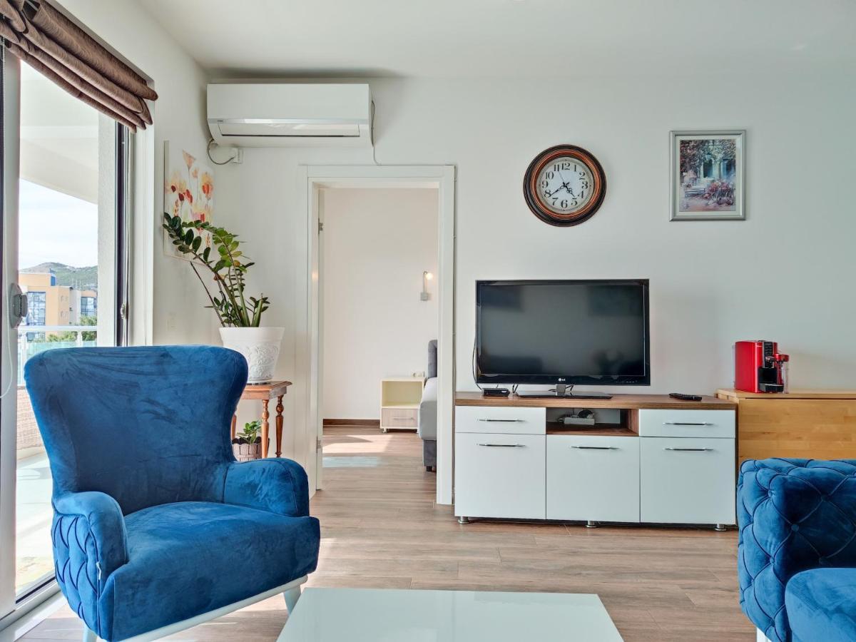 Apartment Plavo Nebo Dobra Voda Eksteriør billede