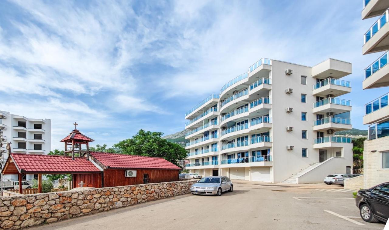 Apartment Plavo Nebo Dobra Voda Eksteriør billede